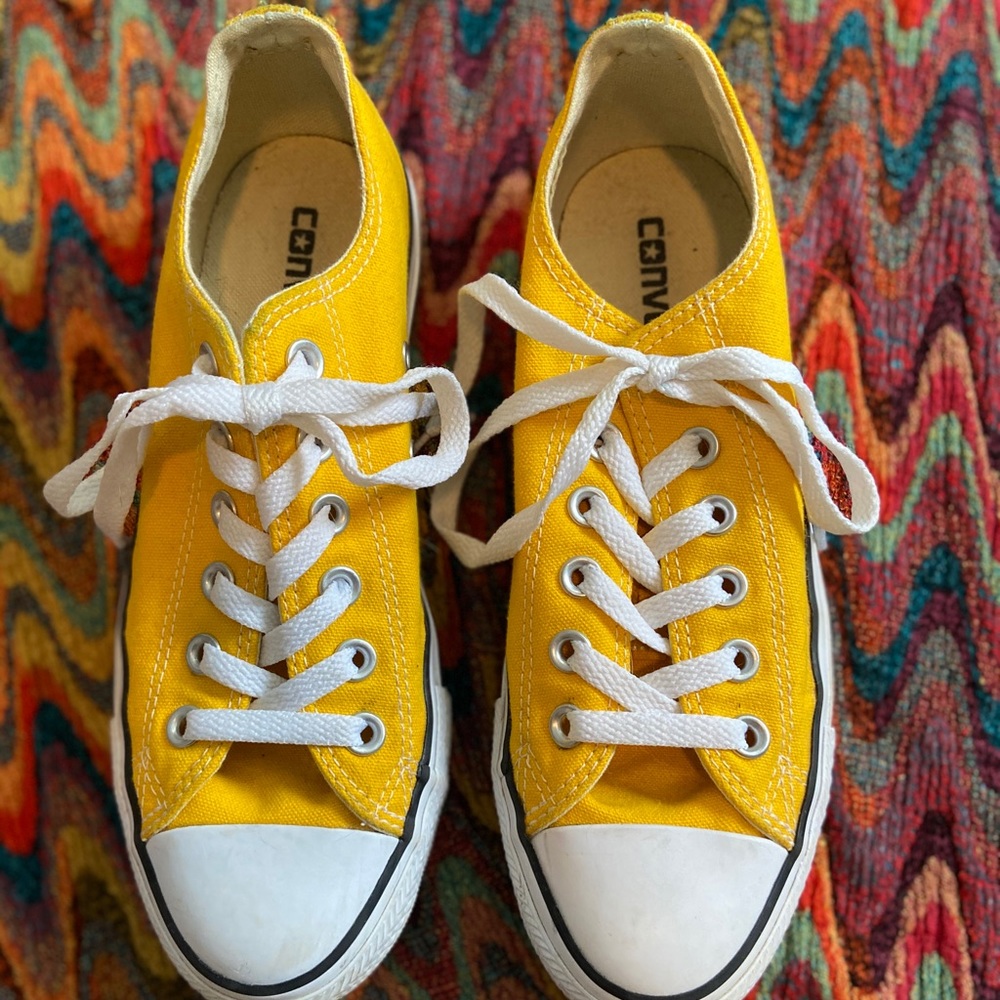 💛 Yellow Converse 💛